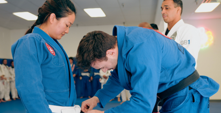 Learn Muay thai classes Gracie Barra Northridge